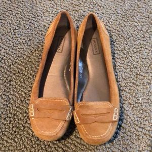 Never Worn Chestnut Flats!